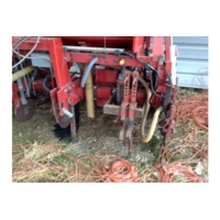 USED BECKER 6 ROW MAIZE DRILL C/W FERT. KIT